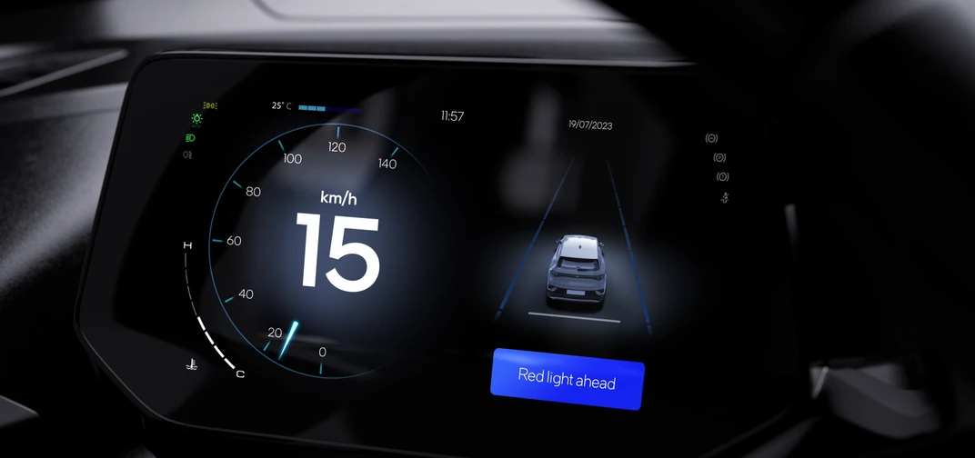 Cloud-Enhanced Driver-Assist™ adds incremental features to base ADAS using Mobileye's REM crowdsourced mapping technology, such as real-time traffic light detection.