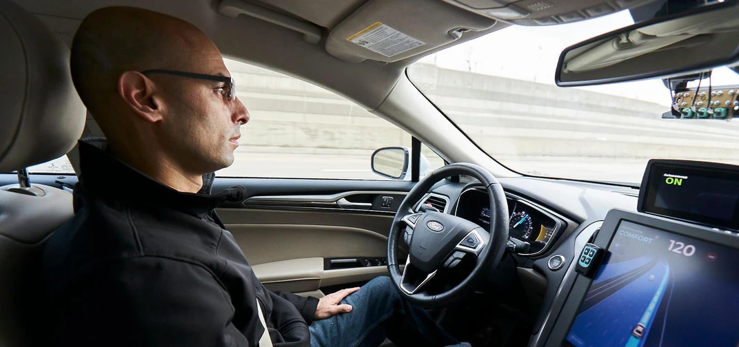 A self-driving vehicle from Mobileye's autonomous test fleet navigates the streets of Detroit. (Credit: Mobileye, an Intel Company)